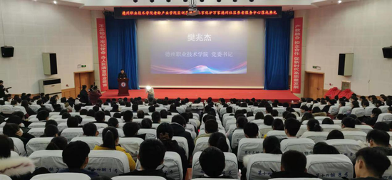 精品久久久久久无码中文字幕一区