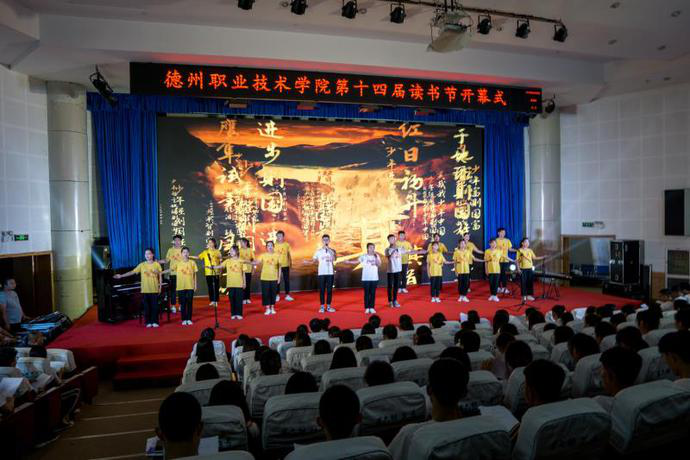 精品久久久久久无码中文字幕一区