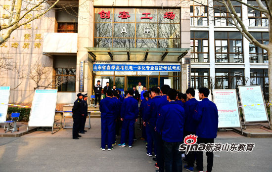 精品久久久久久无码中文字幕一区