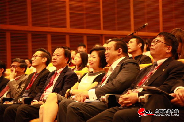 精品久久久久久无码中文字幕一区