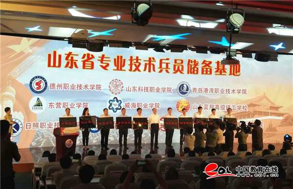 精品久久久久久无码中文字幕一区