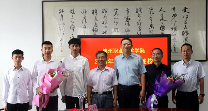 精品久久久久久无码中文字幕一区